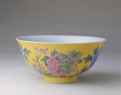 Yellow enamel peony bowl-China Archive